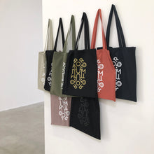 Load image into Gallery viewer, Tote-Bag Consortium Museum FW23
