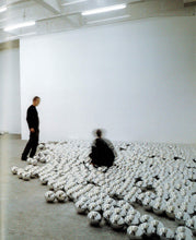 Load image into Gallery viewer, Yayoi Kusama - Performance &amp; environnement - 1962 - 2000 (RARE)
